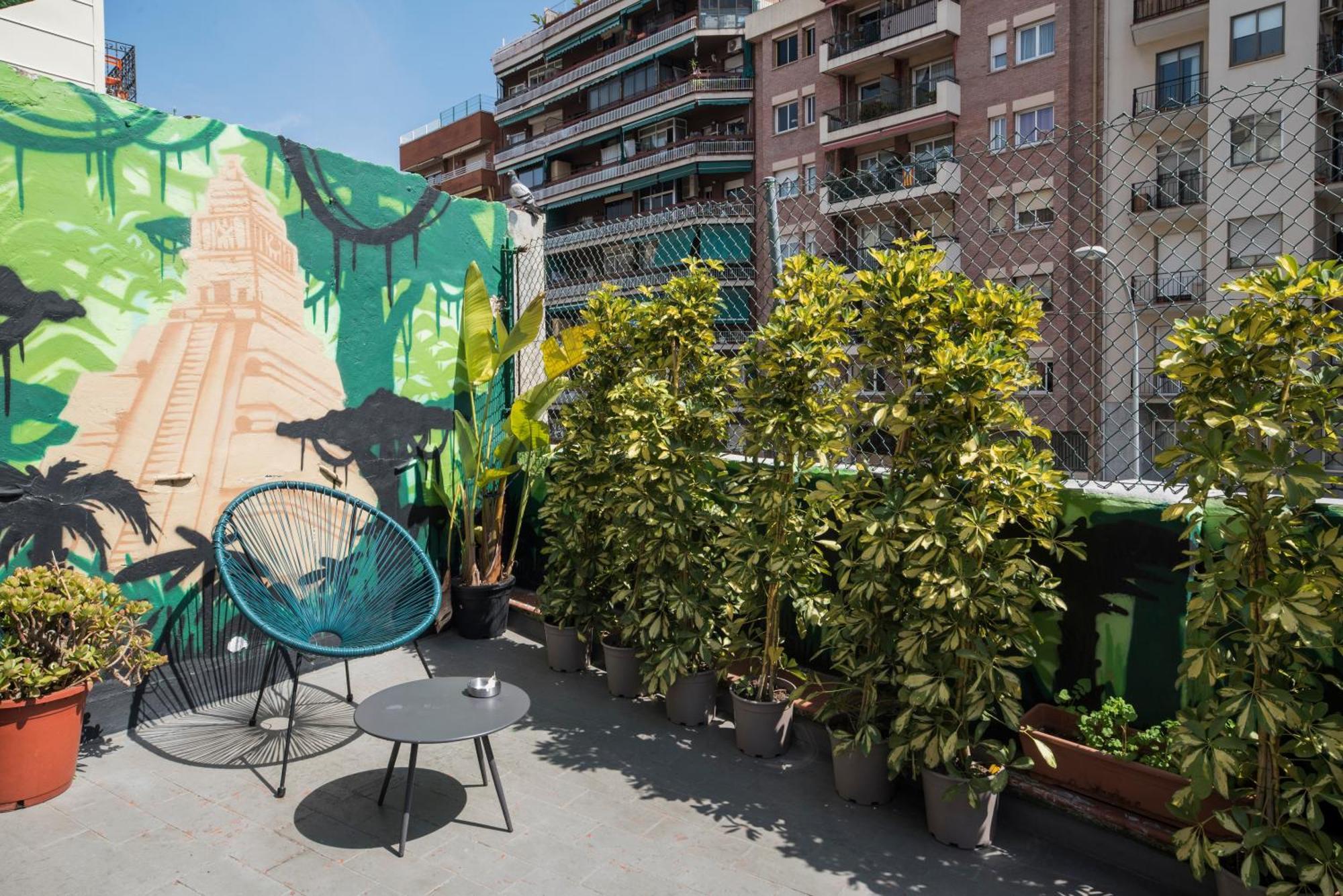 No Limit Hostel Graffiti Barcelona Luaran gambar